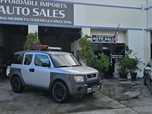 Used 2004 Honda Element EX image 1