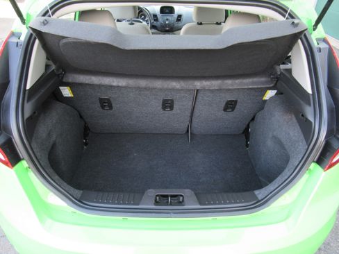 Used 2014 Ford Fiesta SE image 19