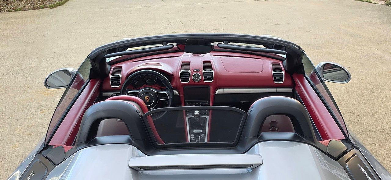 Used 2016 Porsche Boxster Spyder RWD image 29