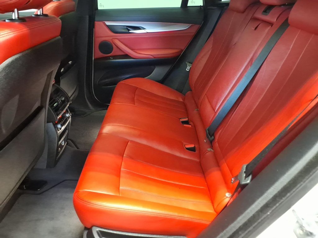 Used 2018 BMW X6 xDrive35i w/ M-Sport Package AWD/4WD image 21