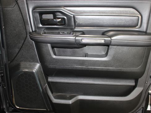 Used 2023 RAM 3500 Limited image 27