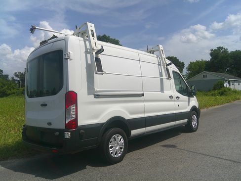 Used 2017 Ford Transit 250 148 Medium Roof RWD image 6