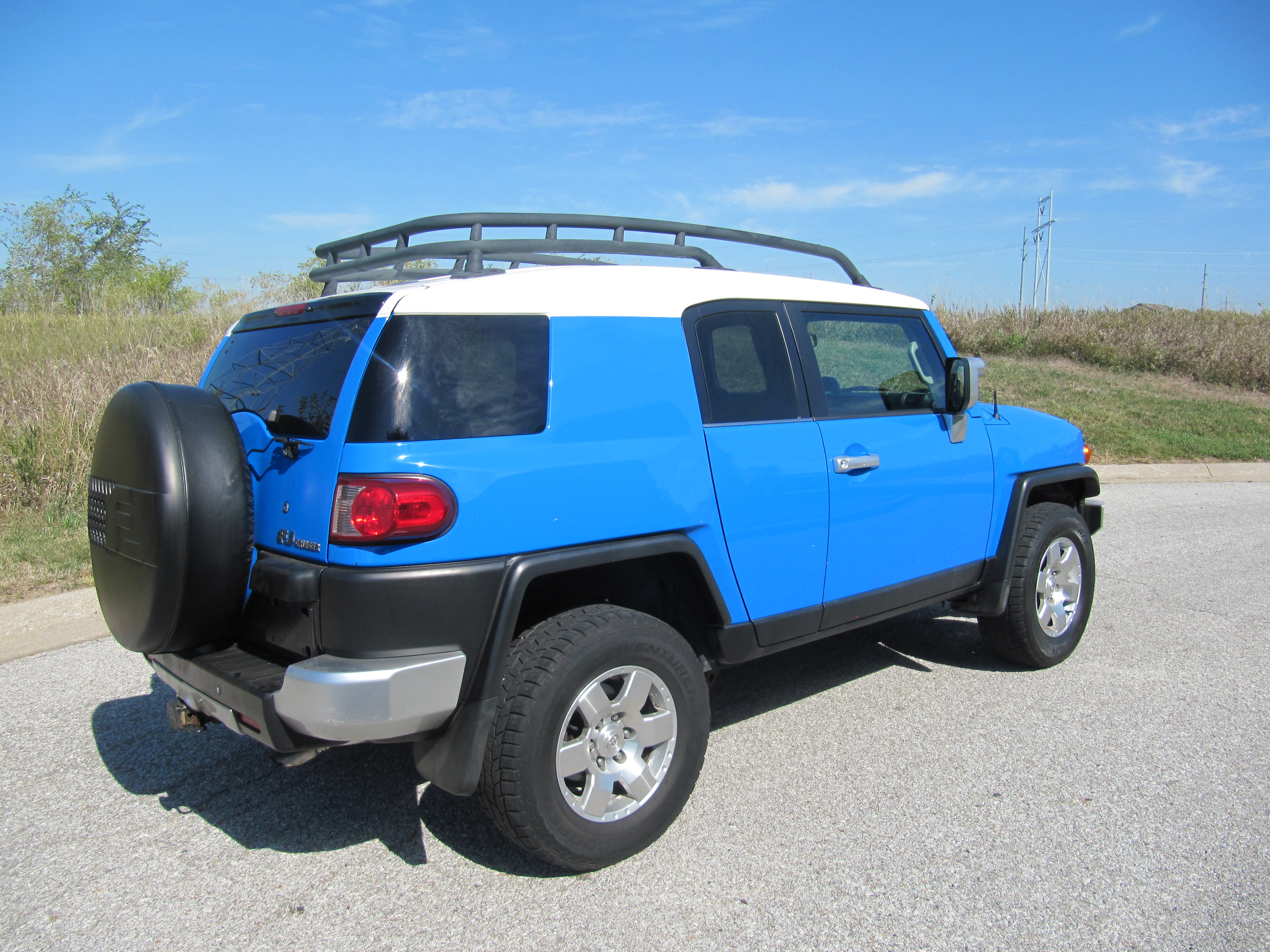 Used 2007 Toyota FJ Cruiser AWD/4WD image 8