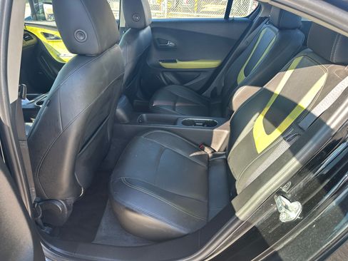 Used 2011 Chevrolet Volt Premium FWD image 5