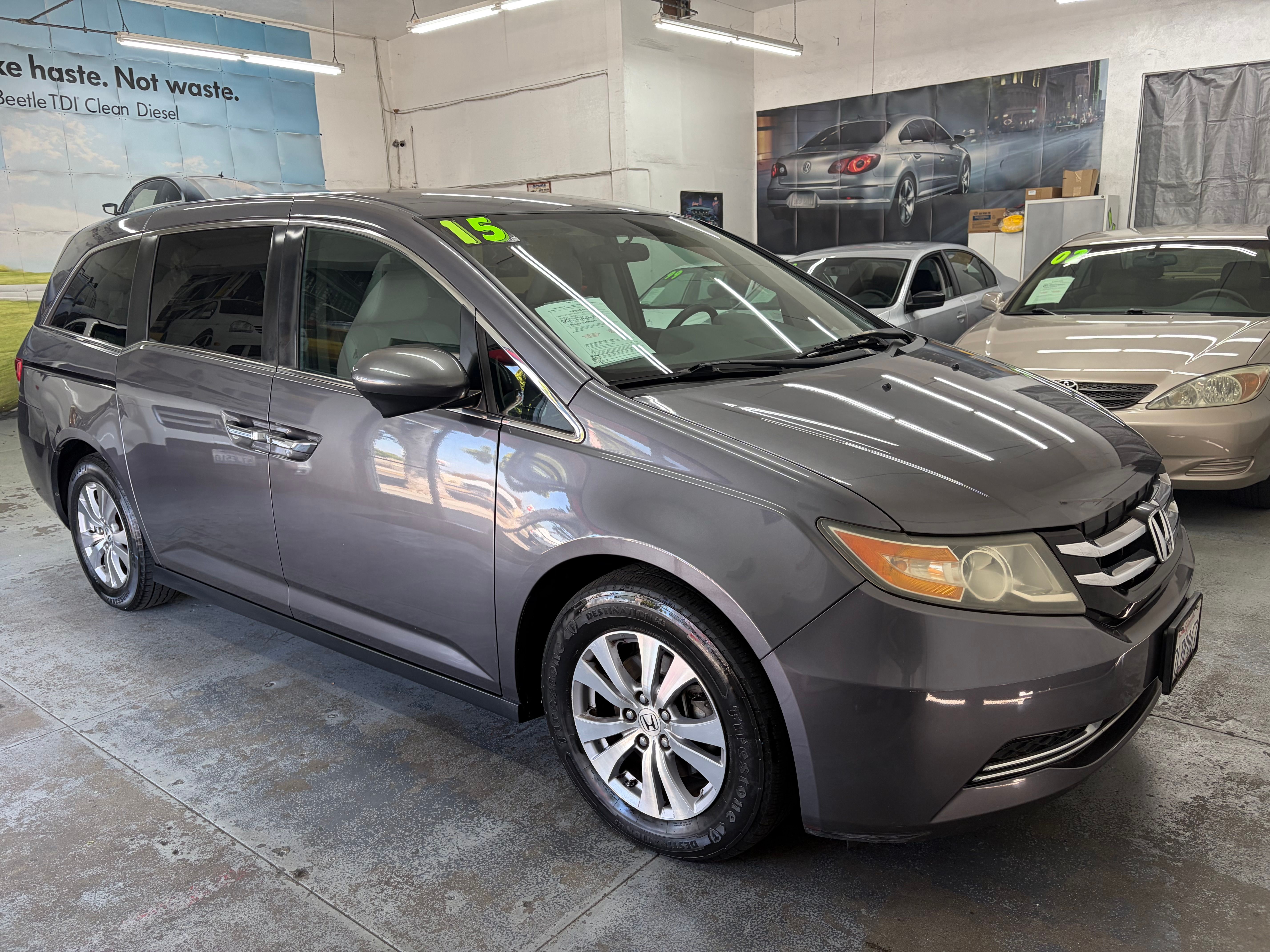 Used 2015 Honda Odyssey EX image 7