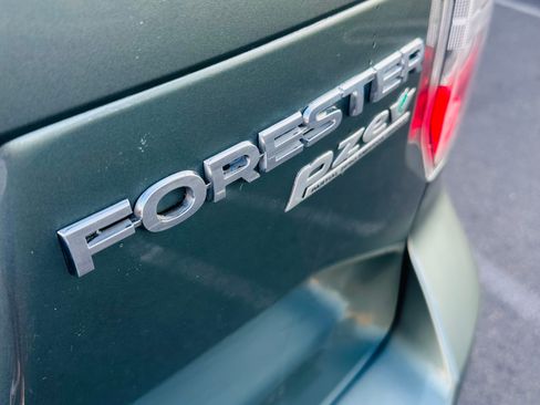 Used 2014 Subaru Forester 2.5i Limited AWD/4WD image 8