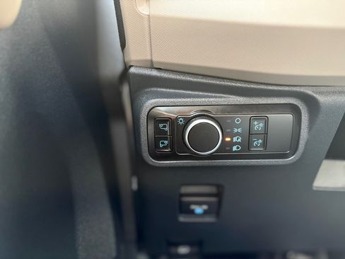 Used 2023 Ford Bronco Wildtrak image 27