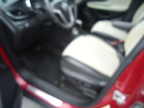 Used 2019 Buick Encore FWD Preferred image 14