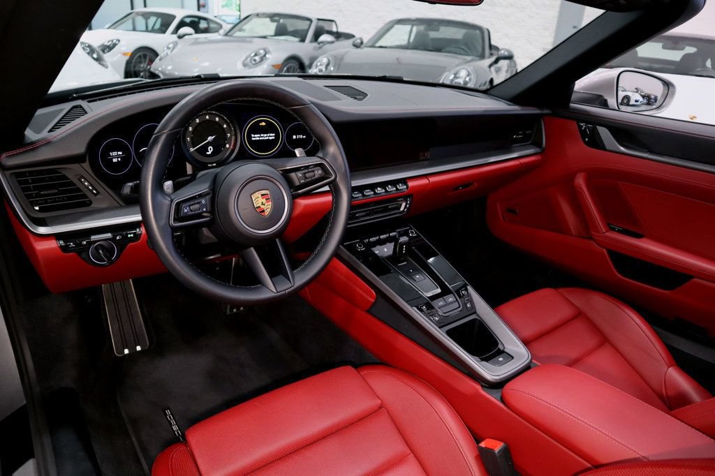 Used 2021 Porsche 911 Targa 4S AWD/4WD image 36