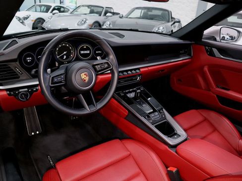Used 2021 Porsche 911 Targa 4S AWD/4WD image 36