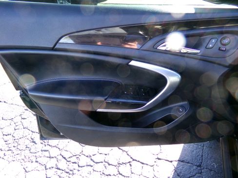 Used 2014 Buick Regal Premium image 16