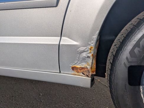 Used 2009 Dodge Grand Caravan SXT image 6