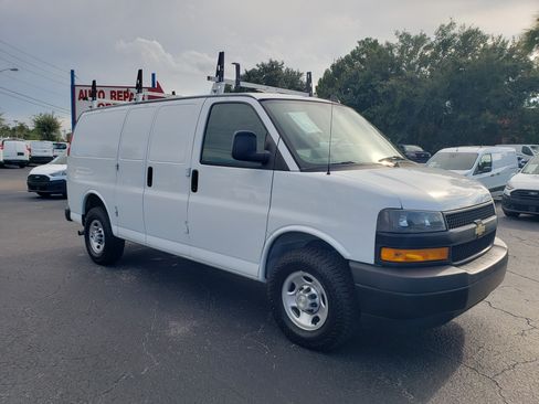 Used 2020 Chevrolet Express 2500 image 8