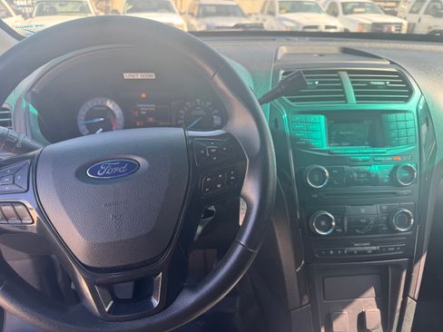 Used 2018 Ford Explorer image 5