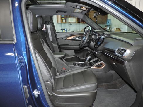 Used 2023 Chevrolet TrailBlazer AWD ACTIV image 24