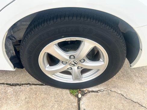 Used 2013 Honda Civic Natural Gas image 24