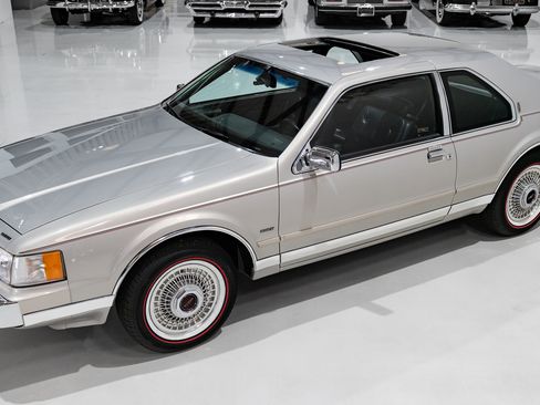 Used 1990 Lincoln Mark VII Blass image 17