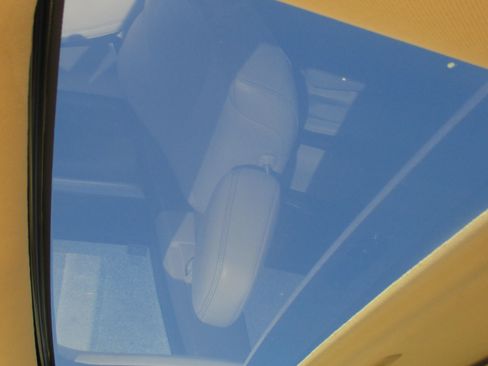 Used 2019 Toyota Highlander XLE image 7