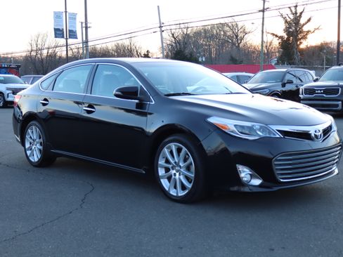 Used 2013 Toyota Avalon XLE Touring image 10