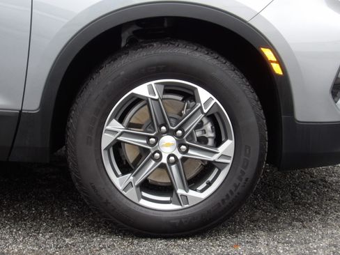Used 2024 Chevrolet Blazer FWD LT w/ 2LT image 8
