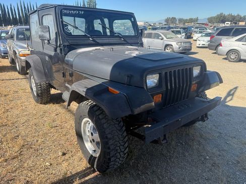 Used 1993 Jeep Wrangler 4WD image 1