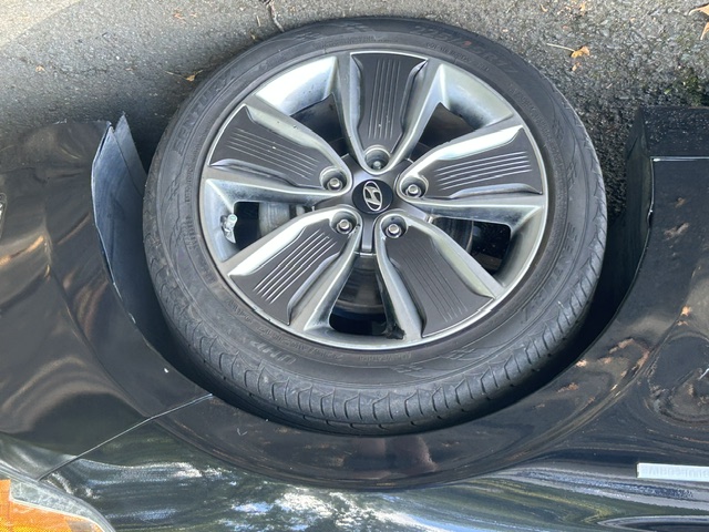 Used 2018 Hyundai Ioniq Hybrid Limited w/ Ultimate Pkg FWD image 29