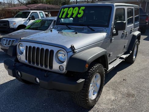 Used 2018 Jeep Wrangler Unlimited Sport image 1