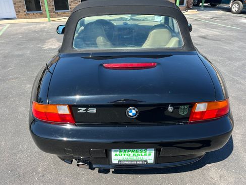 Used 1996 BMW Z3 1.9 image 18