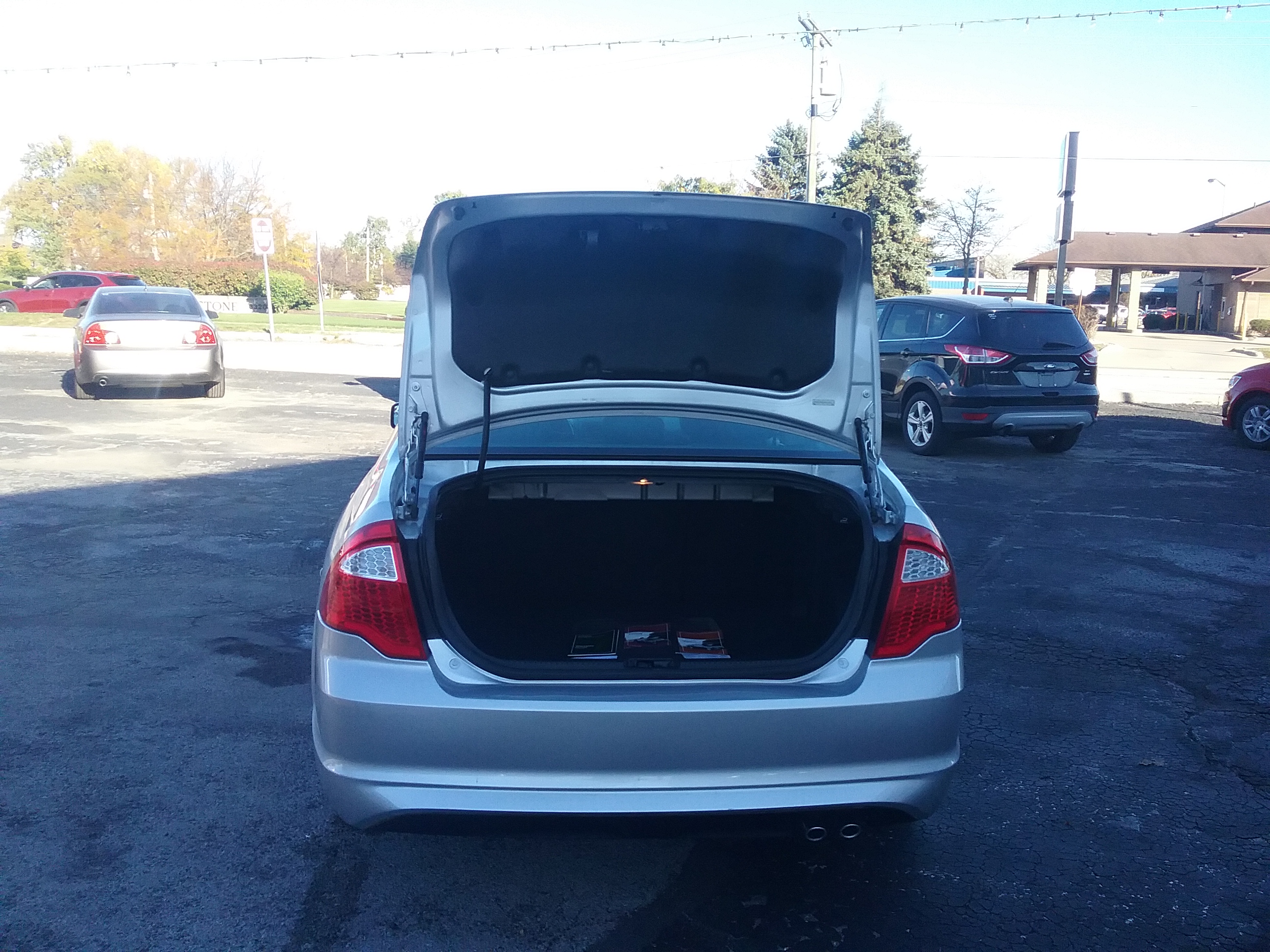 Used 2011 Ford Fusion SE FWD image 13