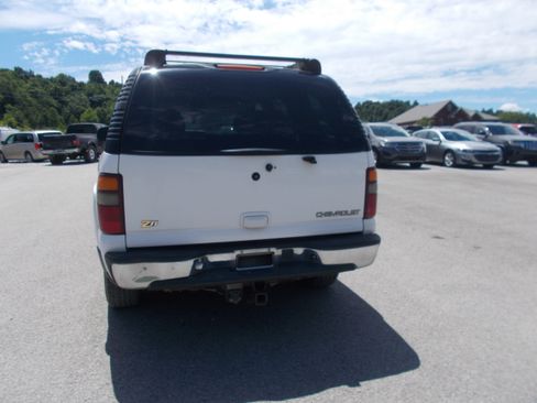 Used 2002 Chevrolet Tahoe 4WD image 3