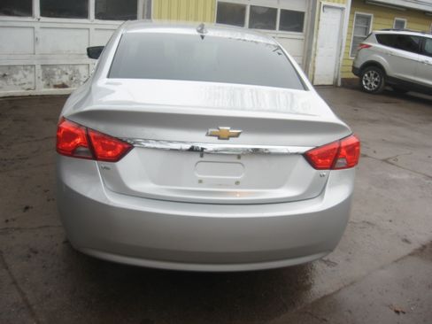Used 2018 Chevrolet Impala LT image 5