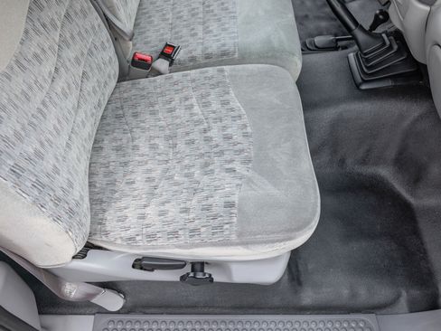 Used 1999 Ford F350 XLT image 62