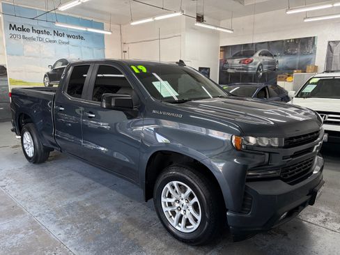 Used 2019 Chevrolet Silverado 1500 2WD Double Cab RST image 9