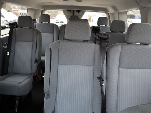 Used 2015 Ford Transit 150 XLT image 13