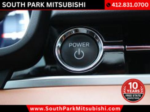 Used 2024 Mitsubishi Outlander SEL image 18
