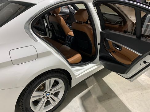 Used 2017 BMW 330i xDrive w/ Driver Assist image 15