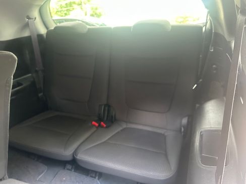 Used 2011 Kia Sorento AWD LX image 24