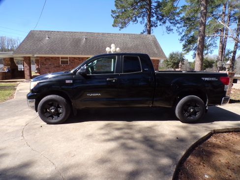 Used 2010 Toyota Tundra SR5 image 7