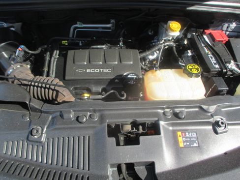 Used 2020 Chevrolet Trax LT image 18