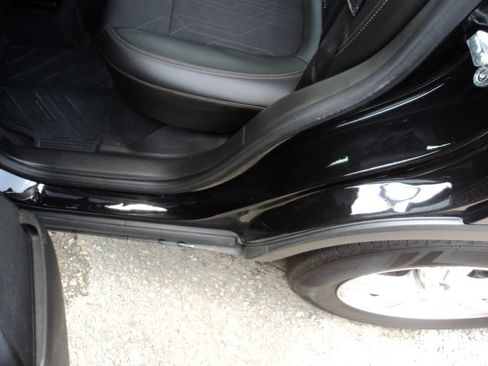 Used 2019 Chevrolet Trax LT image 12