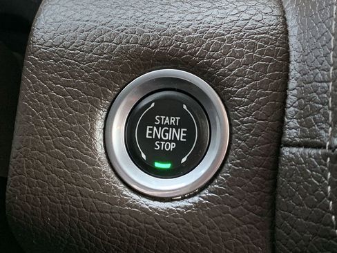 Used 2021 GMC Yukon Denali image 24