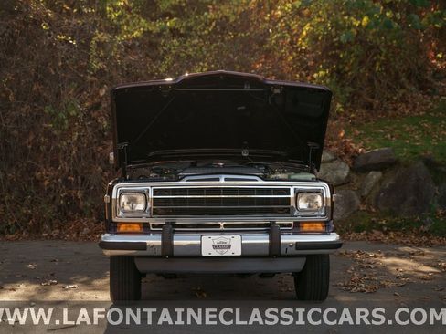 Used 1991 Jeep Grand Wagoneer image 48