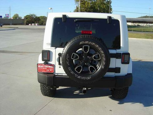 Used 2018 Jeep Wrangler 4xe Unlimited Sahara image 3