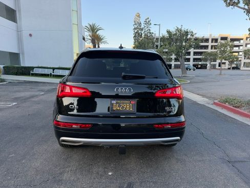 Used 2018 Audi Q5 2.0T Premium Plus AWD/4WD image 3
