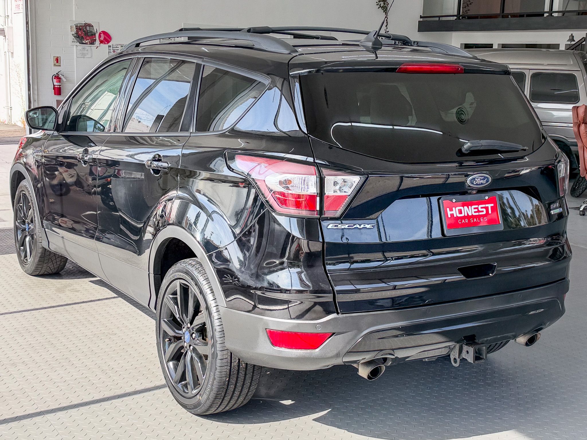 Used 2018 Ford Escape 4WD SEL image 6