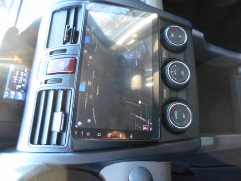 Used 2007 Toyota RAV4 LE image 7