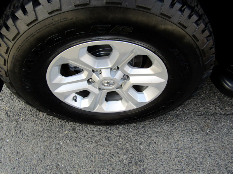 Used 2014 Toyota 4Runner 4WD image 12