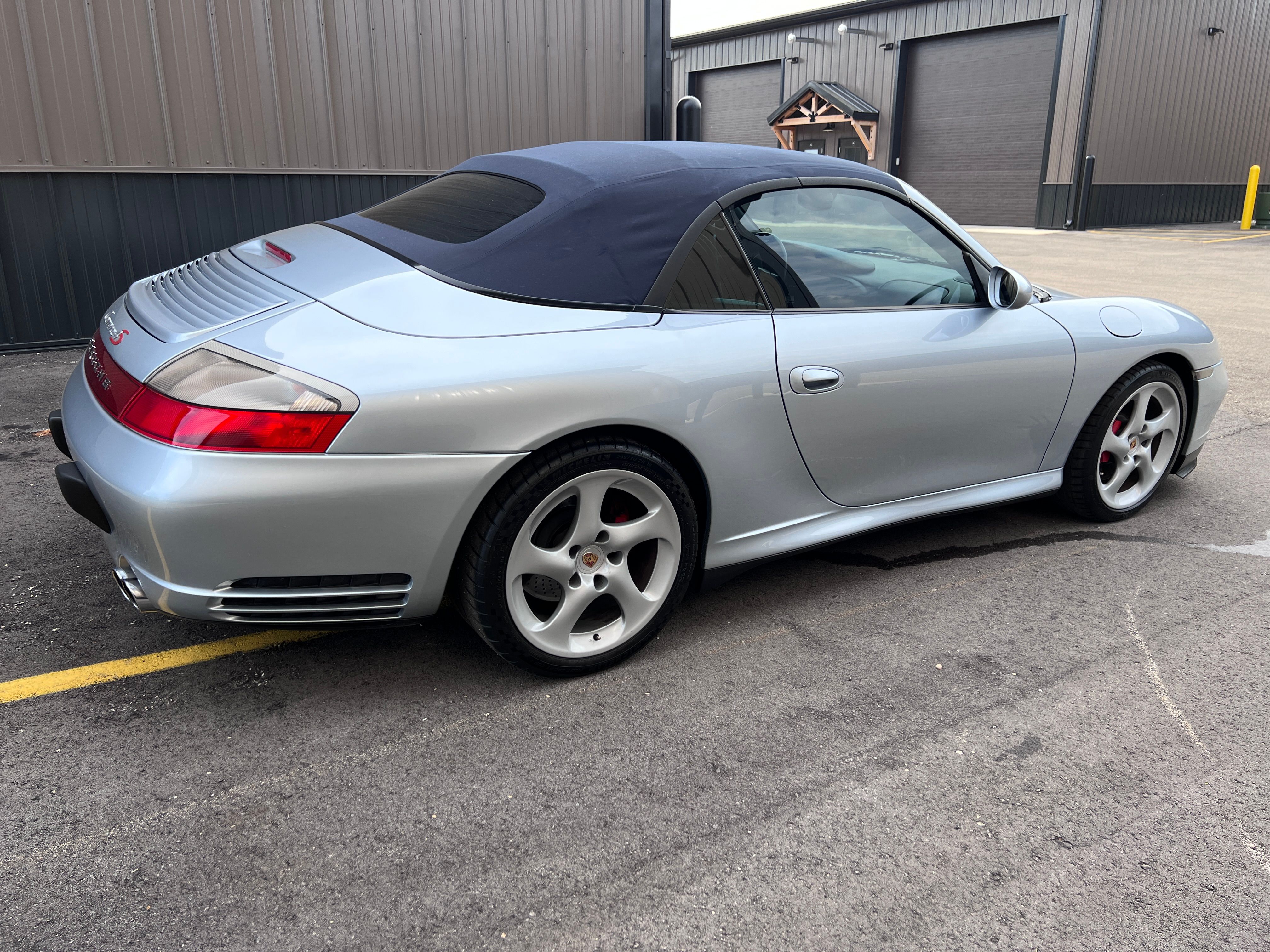 Used 2004 Porsche 911 Carrera 4S Cabriolet AWD/4WD image 8