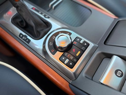 Used 2011 Land Rover Range Rover Supercharged AWD/4WD image 16