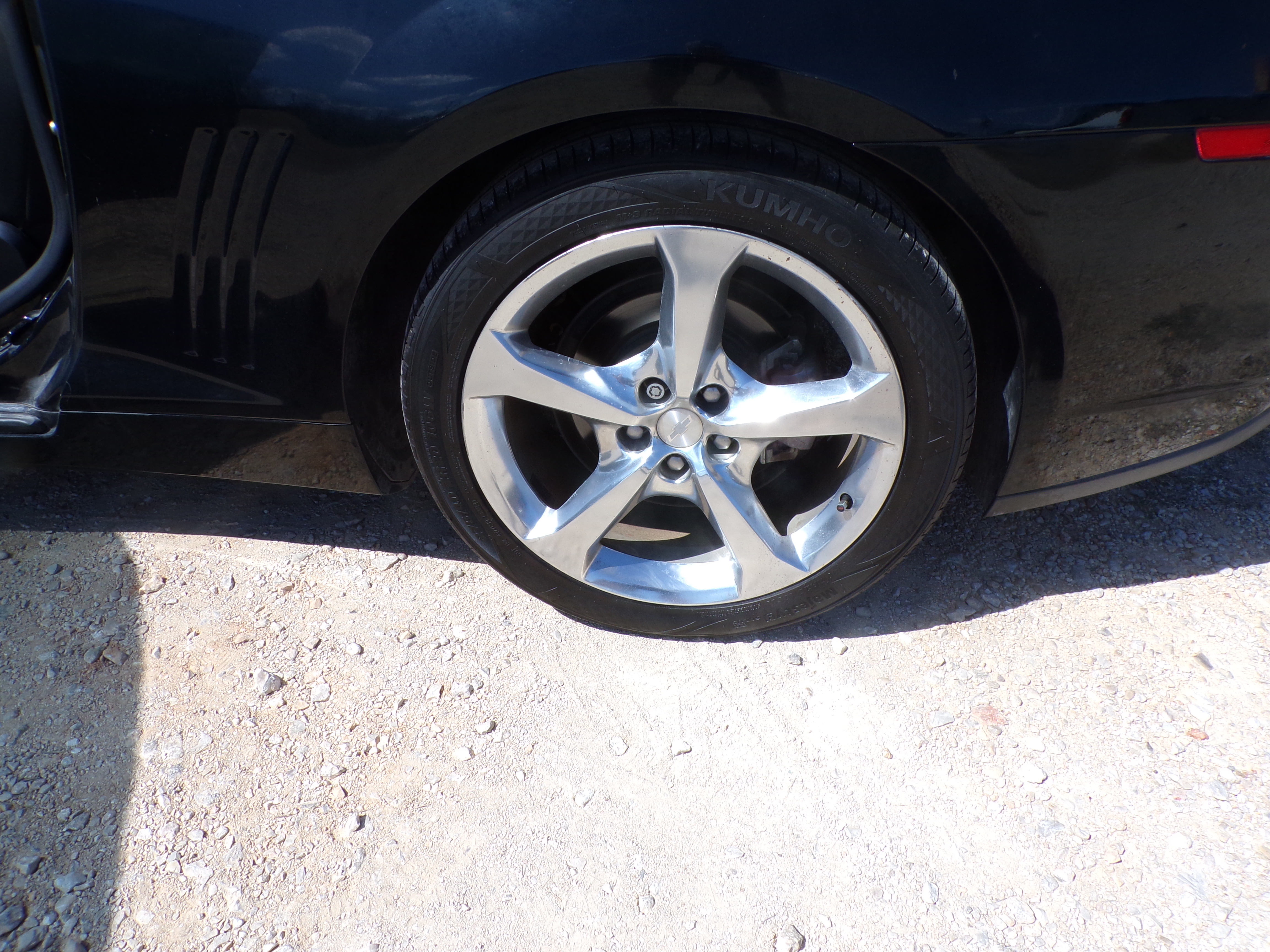 Used 2014 Chevrolet Camaro LT RWD image 10